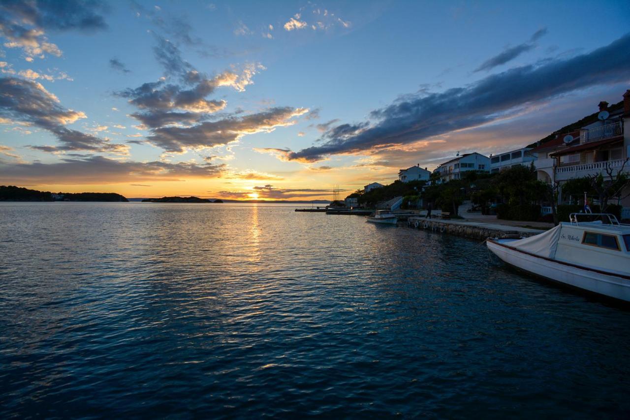 Apartmani Andela Kordic Supetarska Draga Exteriör bild