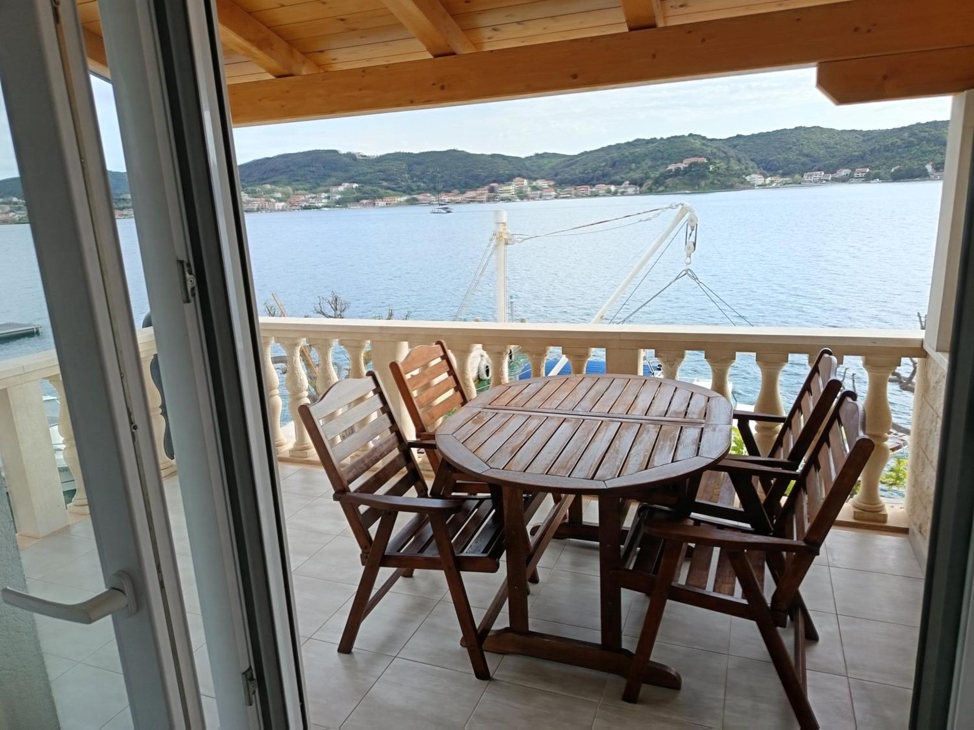 Apartmani Andela Kordic Supetarska Draga Exteriör bild
